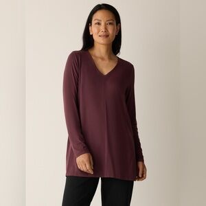NWT Eileen Fisher Fine Stretch Jersey Knit V-Neck Long Top in Wine